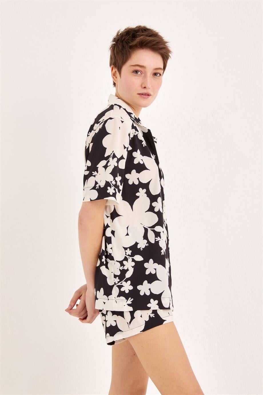 Albeon Short Sleeve Shirt & Short Set