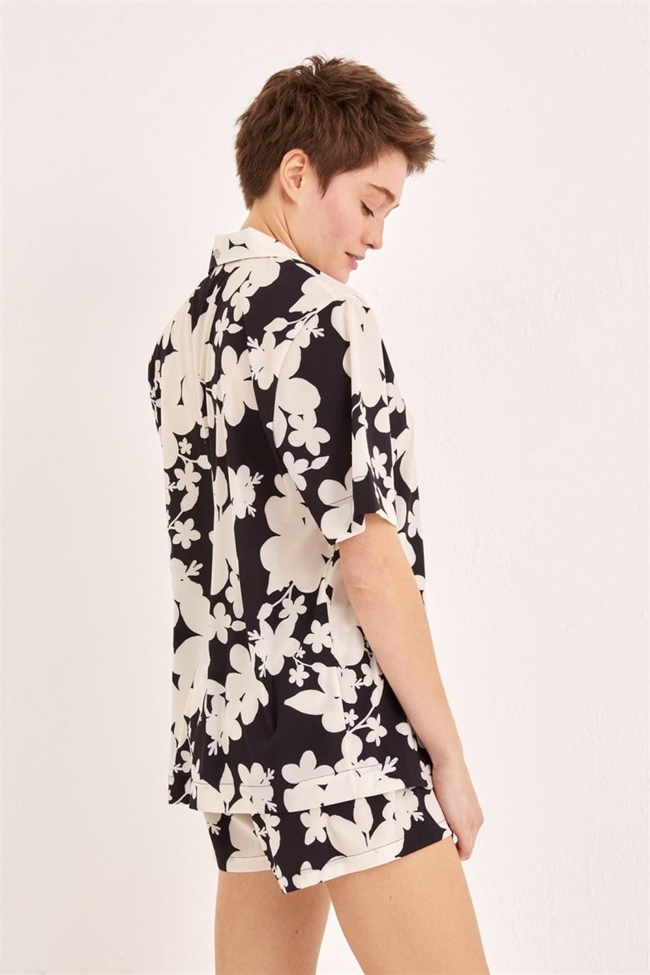 Albeon Short Sleeve Shirt & Short Set